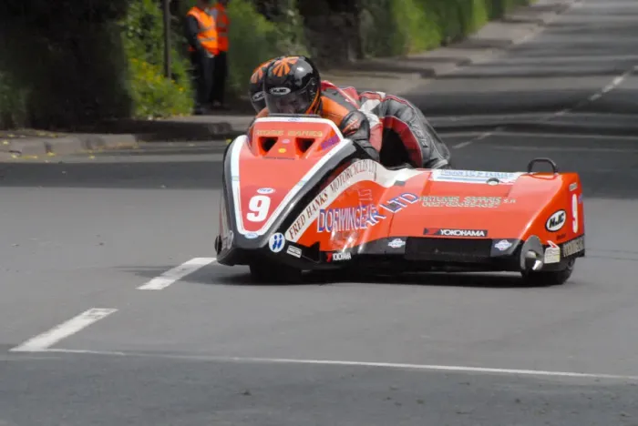 Framed Print : Roy Hanks & Dave Wells (DMR Suzuki) 2009 Sidecar TT Framed Print : Roy Hanks & Dave Wells (DMR Suzuki) 2009 Sidecar TT