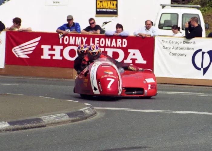 Framed Print : Roy Hanks & Dave Wells (Yamaha) 2002 Sidecar TT