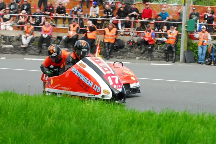 Framed Print : Roy Hanks & Kevin Perry (Molyneux Rose) 2013 Sidecar TT Framed Print : Roy Hanks & Kevin Perry (Molyneux Rose) 2013 Sidecar TT
