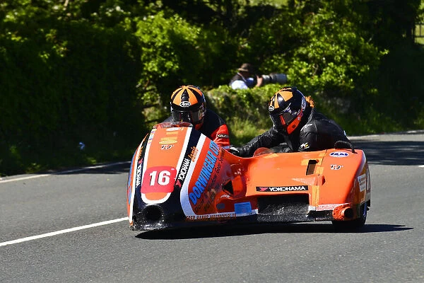 Roy Hanks & Kevin Perry (Molyneux Rose TB) 2015 Sidecar TT