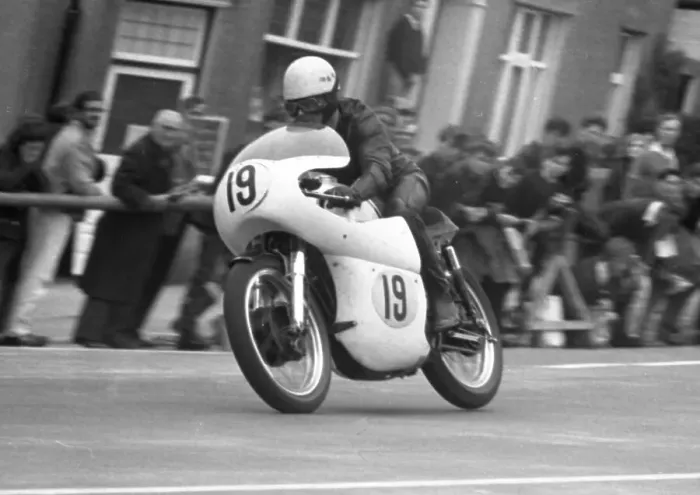 Framed Print : Roy Ingram Norton 1964 Senior TT Framed Print : Roy Ingram Norton 1964 Senior TT