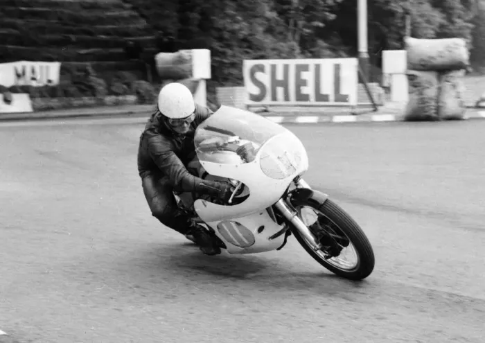 Framed Print : Roy Ingram (R D Norton) 1963 Junior TT Framed Print : Roy Ingram (R D Norton) 1963 Junior TT