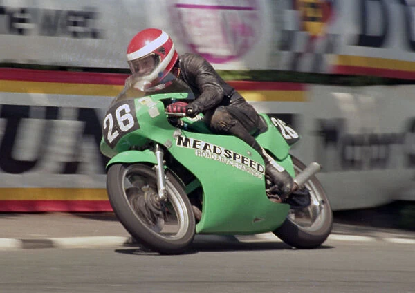 Roy Jeffreys (Yamaha) 1987 Formula Two TT