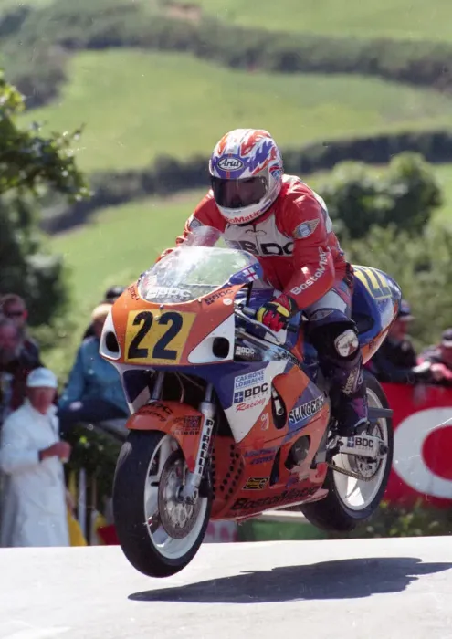 Framed Print : Roy Richardson (Suzuki) 1998 Senior TT
