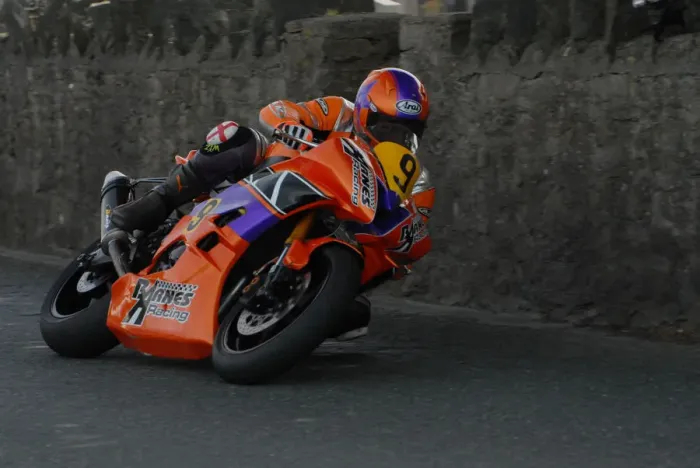 Framed Print : Roy Richardson (Yamaha) 2009 Southern 100