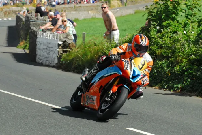 Framed Print : Roy Richardson (Yamaha) 2014 Southern 100 Framed Print : Roy Richardson (Yamaha) 2014 Southern 100