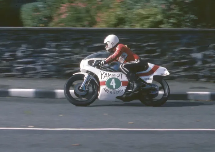 Framed Print : Roy Shirlaw (Yamscot) 1978 Lightweight Manx Grand Prix Framed Print : Roy Shirlaw (Yamscot) 1978 Lightweight Manx Grand Prix