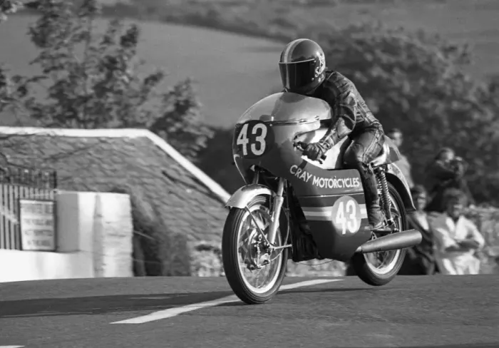Framed Print : Roy Simmons (Honda) 1975 Production TT Framed Print : Roy Simmons (Honda) 1975 Production TT