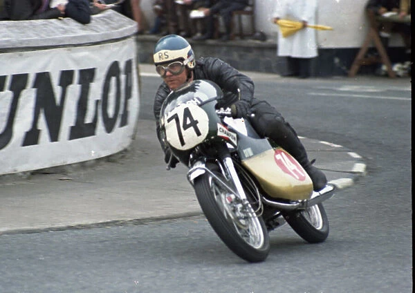 Roy Simmons (Suzuki) 1971 Production TT