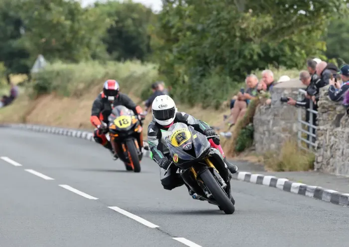 Framed Print : Russ Mountford (Triumph) 2022 Southern 100 Framed Print : Russ Mountford (Triumph) 2022 Southern 100