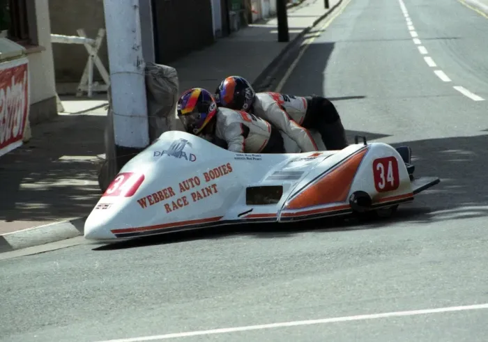 Framed Print : Russ Pearce & Rod Pearce (Jacobs Yamaha) 1995 Sidecar TT Framed Print : Russ Pearce & Rod Pearce (Jacobs Yamaha) 1995 Sidecar TT