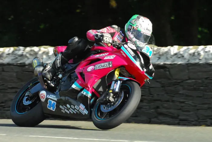 Framed Print : Ryan Kneen (BMW) 2018 Superbike TT Framed Print : Ryan Kneen (BMW) 2018 Superbike TT