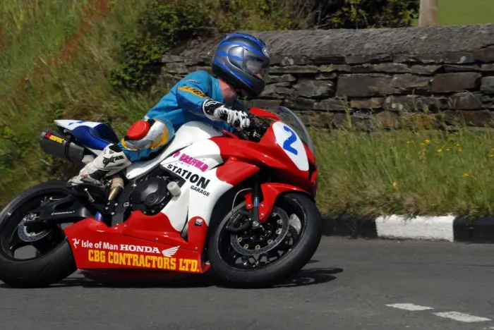 Framed Print : Ryan Kneen (Honda) 2009 Jurby Road