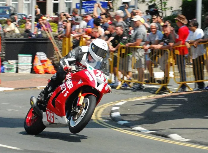 Framed Print : Ryan Kneen (Kawasaki) 2016 Superstock TT Framed Print : Ryan Kneen (Kawasaki) 2016 Superstock TT
