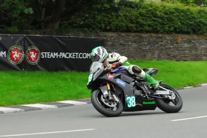 Framed Print : Ryan Maher (Kawasaki) Super Twin Manx Grand Prix
