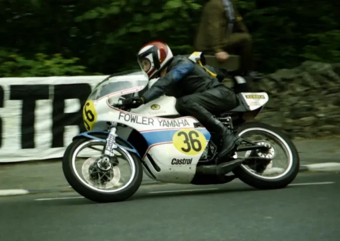Framed Print : Sam McClements (Fowler Yamaha) 1976 Senior TT Framed Print : Sam McClements (Fowler Yamaha) 1976 Senior TT