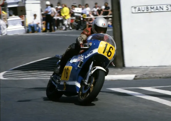 Framed Print : Sam McClements (Suzuki) 1982 Senior TT Framed Print : Sam McClements (Suzuki) 1982 Senior TT