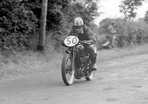 Sam Spratt (Velocette) 1951 Junior Ulster Grand Prix