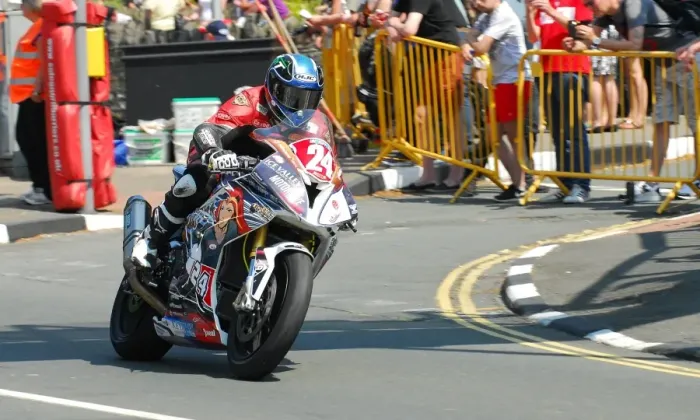 Framed Print : Sam West (BMW) 2016 Supersport TT Framed Print : Sam West (BMW) 2016 Supersport TT