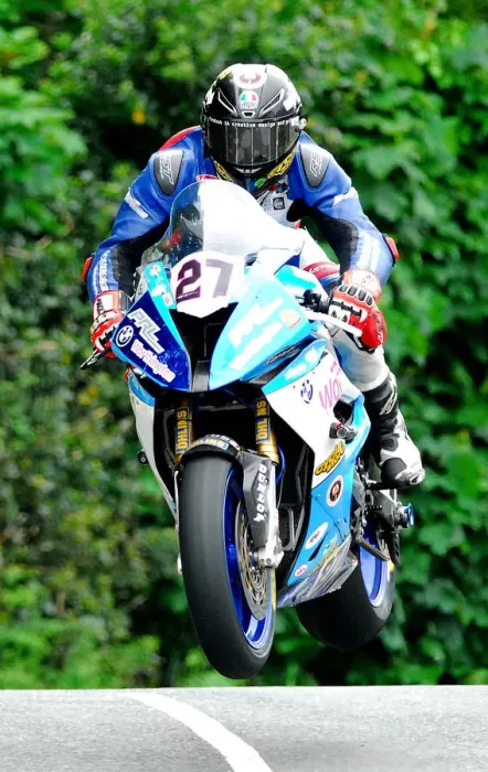 Framed Print : Sam West (BMW) 2018 Senior TT Framed Print : Sam West (BMW) 2018 Senior TT