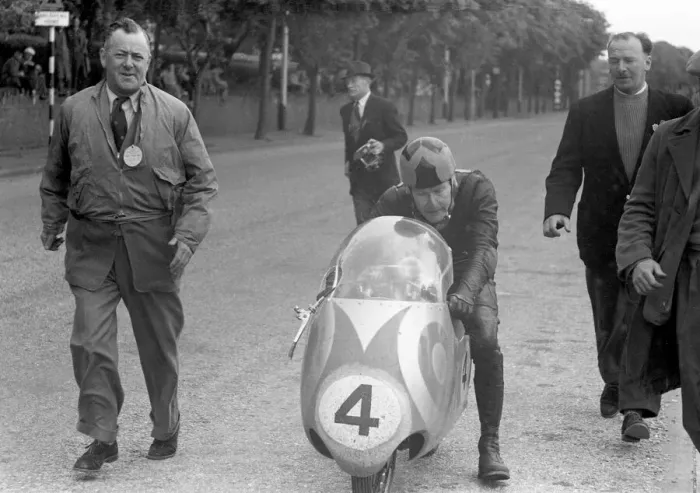 Framed Print : Sammy Miller (Mondial) 1957 Lightweight TT