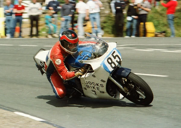 Sandy Berwick (Suzuki) 1989 Formula One TT