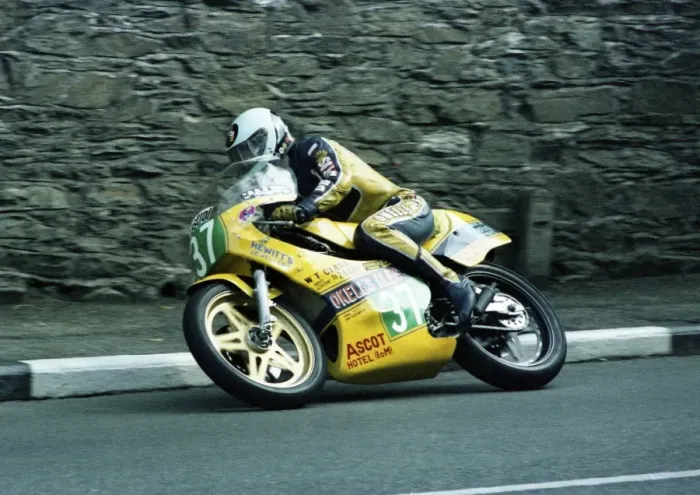 Framed Print : Sean Collister (Yamaha) 1983 Lightweight Manx Grand Prix Framed Print : Sean Collister (Yamaha) 1983 Lightweight Manx Grand Prix