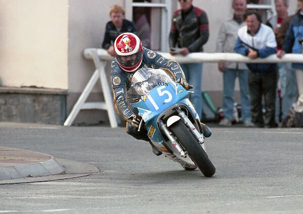 Sean Collister (Yamaha) 1990 Junior Manx Grand Prix