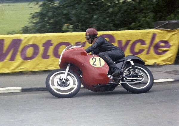 Selwyn Griffiths (Cowles Matchless) 1965 Senior TT