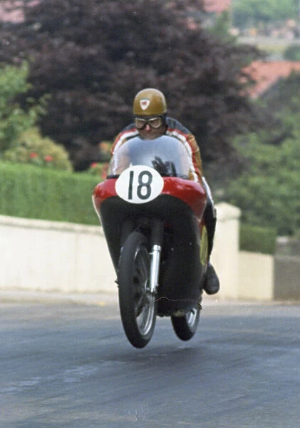 Selwyn Griffiths (Cowles Matchless) 1970 Senior TT