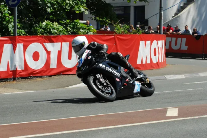 Framed Print : Shaun Anderson (Suzuki) 2013 Supersport TT Framed Print : Shaun Anderson (Suzuki) 2013 Supersport TT