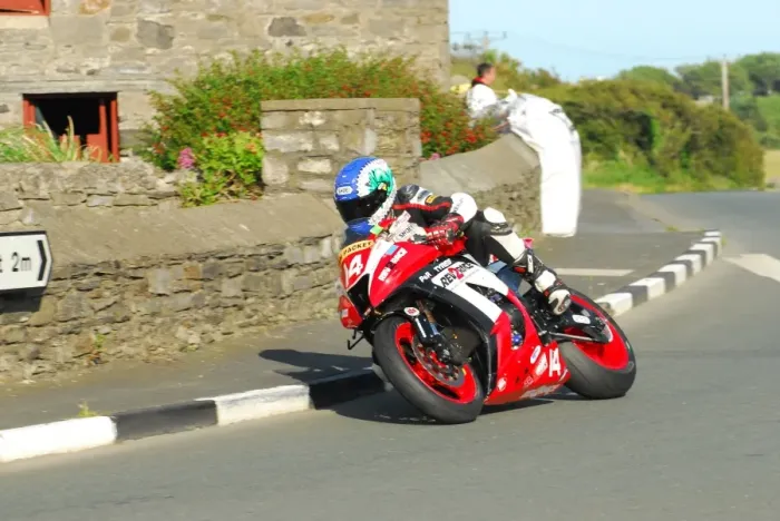 Framed Print : Si Fulton (Kawasaki) 2015 Southern 100 Framed Print : Si Fulton (Kawasaki) 2015 Southern 100