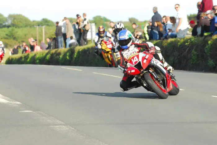 Framed Print : Si Fulton (Kawasaki) 2015 Southern 100 Framed Print : Si Fulton (Kawasaki) 2015 Southern 100