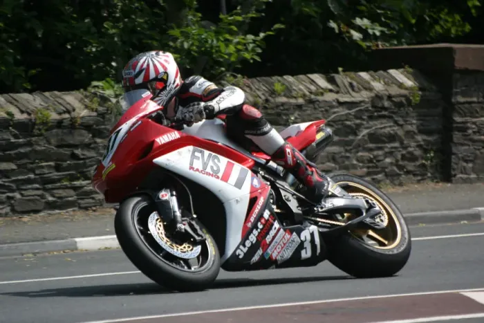 Framed Print : Si Fulton (Yamaha) 2011 Superbike TT Framed Print : Si Fulton (Yamaha) 2011 Superbike TT