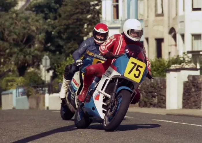 Framed Print : Sid Wood (Kawasaki) 1987 Senior Manx Grand Prix