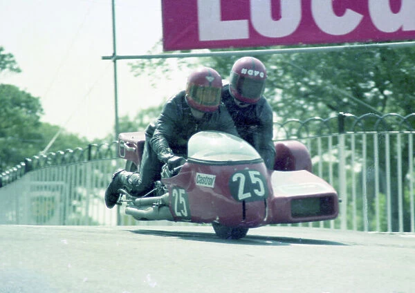 Siegfried Maier & Walter Werner (Yamaha) 1976 500 Sidecar TT