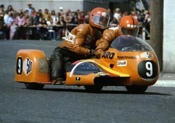 Siegfried Schauzu & Wolfgang Kalauch (Aro) 1976 500 Sidecar TT