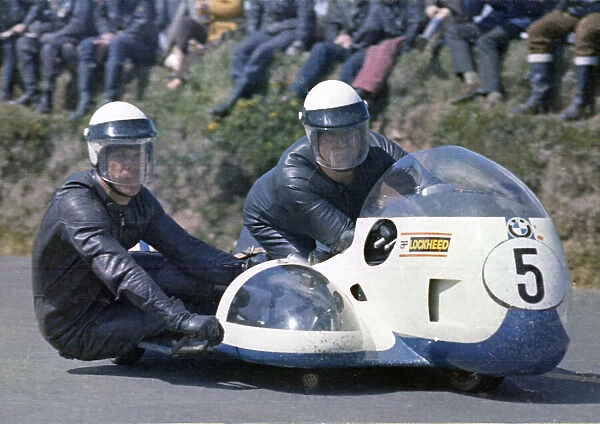 Siegfried Schauzu & Wolfgang Kalauch (BMW) 1972 500 Sidecar TT