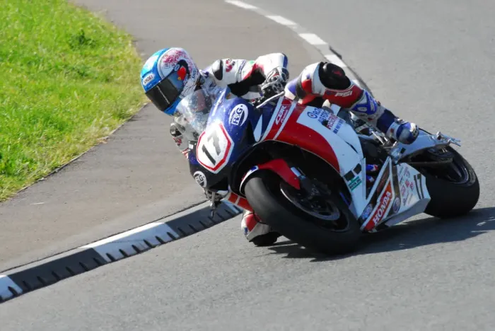 Framed Print : Simon Andrews (Honda) 2013 Senior TT Framed Print : Simon Andrews (Honda) 2013 Senior TT