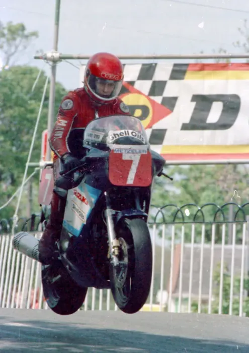 Framed Print : Bill Simpson (Suzuki) 1986 Production A TT Framed Print : Bill Simpson (Suzuki) 1986 Production A TT