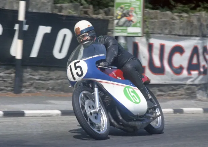 Framed Print : Bill Smith (Brown Yamaha) 1969 Lightweight TT Framed Print : Bill Smith (Brown Yamaha) 1969 Lightweight TT