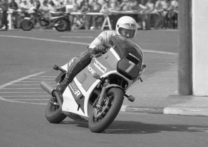 Framed Print : Bill Smith (Honda) 1984 Production TT Framed Print : Bill Smith (Honda) 1984 Production TT