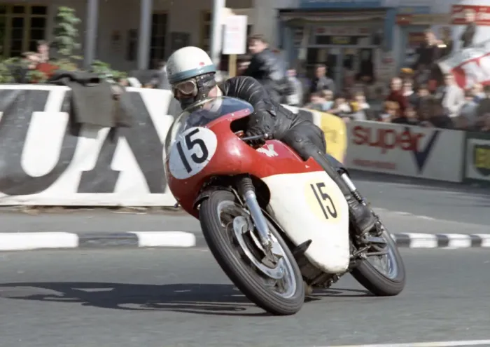 Framed Print : Bill Smith (Matchless) 1966 Senior TT