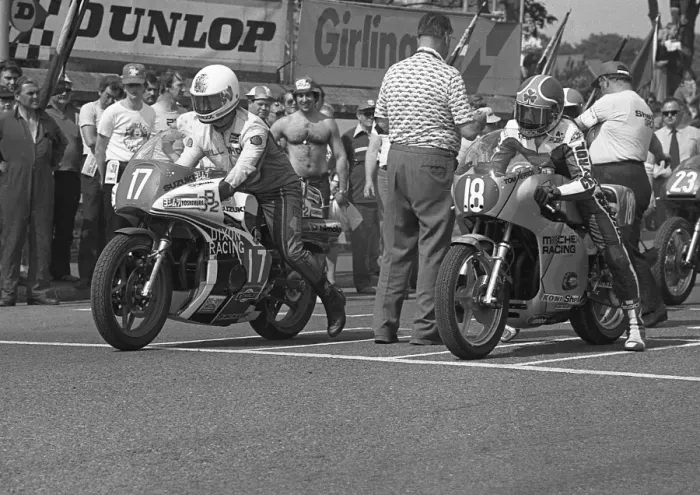 Framed Print : Bill Smith (Suzuki Bimota) and Tom Herron (Honda) 1978 Formula One TT Framed Print : Bill Smith (Suzuki Bimota) and Tom Herron (Honda) 1978 Formula One TT