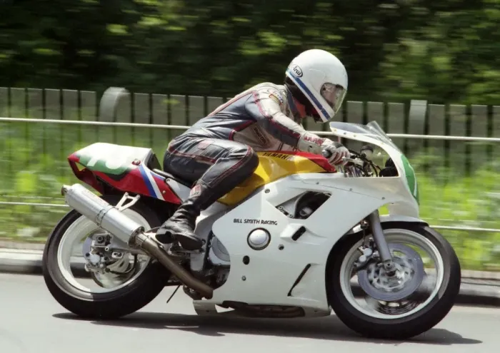 Framed Print : Bill Smith (Yamaha) 1996 Lightweight TT Framed Print : Bill Smith (Yamaha) 1996 Lightweight TT