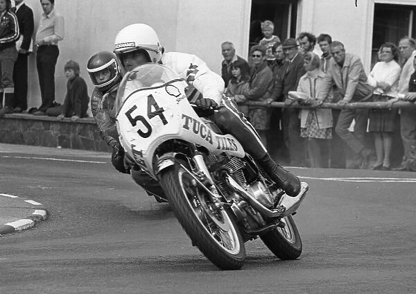 Stan Johnston (Honda) 1975 Senior Manx Grand Prix