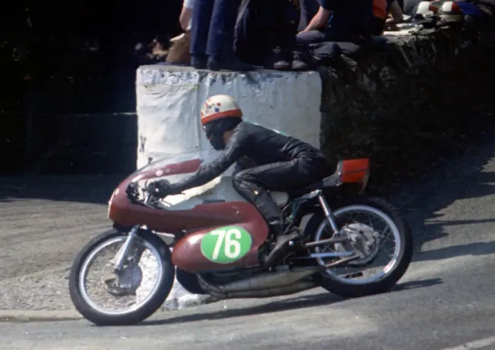 Framed Print : Stan Woods (Yamaha) 1969 Lightweight TT Framed Print : Stan Woods (Yamaha) 1969 Lightweight TT