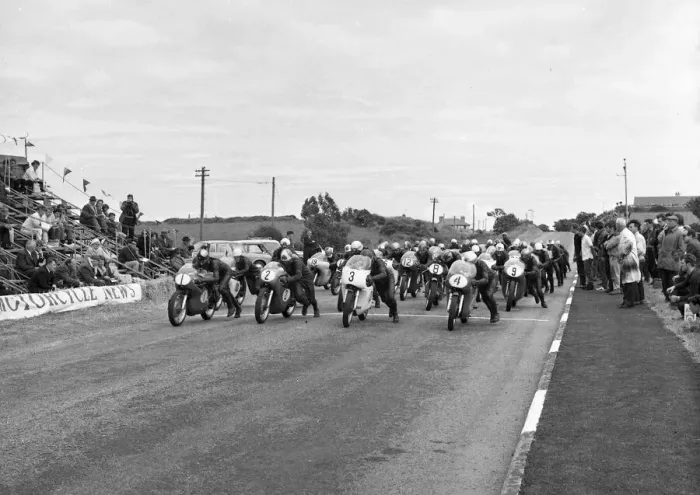 Framed Print : Start 1965 Southern 100 Senior Race Framed Print : Start 1965 Southern 100 Senior Race