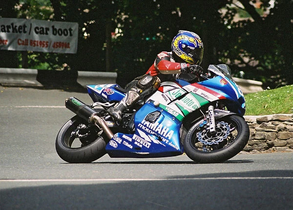 Stefano Bonetti (Yamaha) 2004 Junior TT