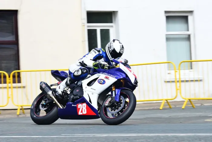 Framed Print : Stefano Zattara (Suzuki) 2015 Newcomers Manx Grand Prix Framed Print : Stefano Zattara (Suzuki) 2015 Newcomers Manx Grand Prix